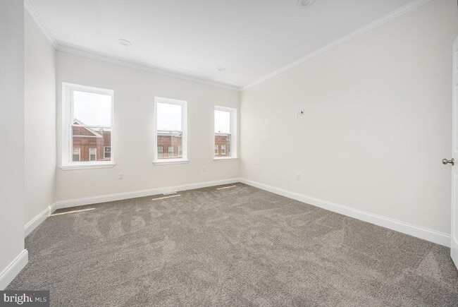 Building Photo - 71X Dolphin St