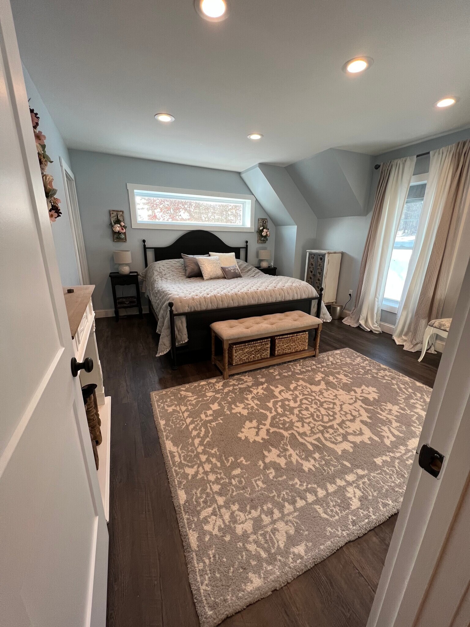 Master Bed (01) Floor 2 - 41 Zapora Dr