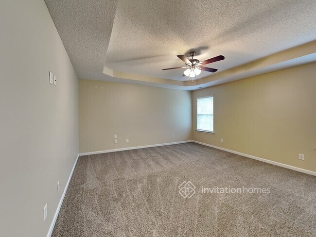 Building Photo - 526 Hansen Dr