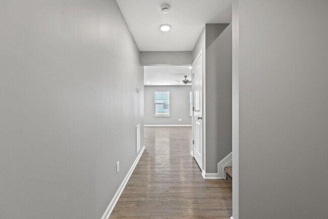 Building Photo - 8157 Driftwood Lp