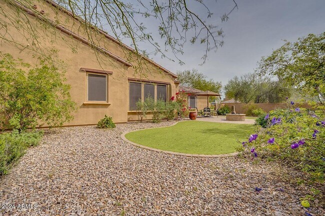Building Photo - 9221 E Desert View