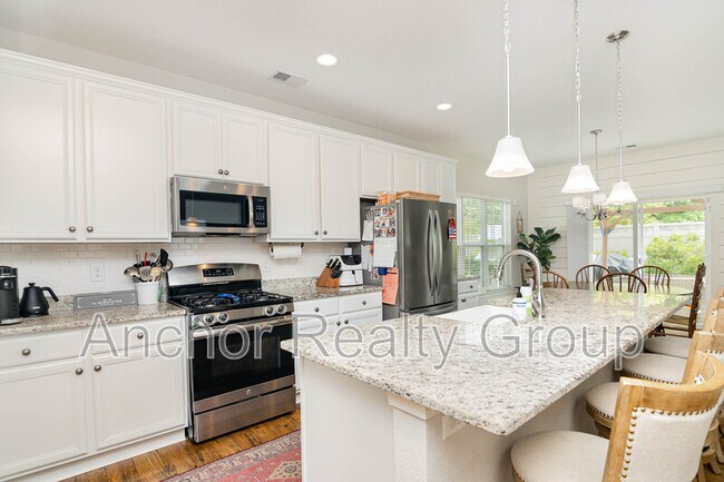 Building Photo - 5025 Shell Cove Ln