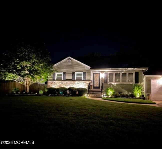 Building Photo - 35 Arno St