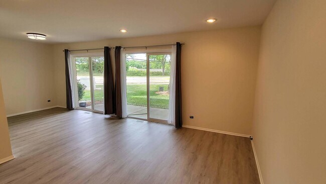 Building Photo - 1186 Auburn Ln