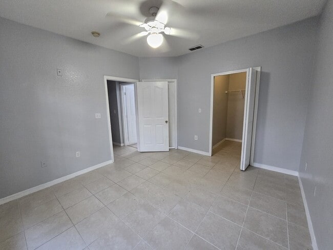 Building Photo - Great 2 Bed 1 Bath Ground floor condo in Legacy Dunes Kissimmee, FL $1599