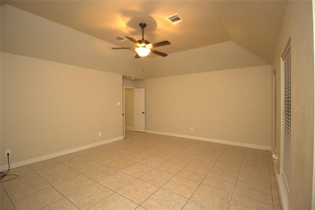 Building Photo - 2208 Beau W Ct