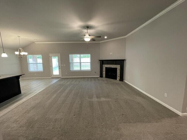 Building Photo - 1105 Osprey Dr