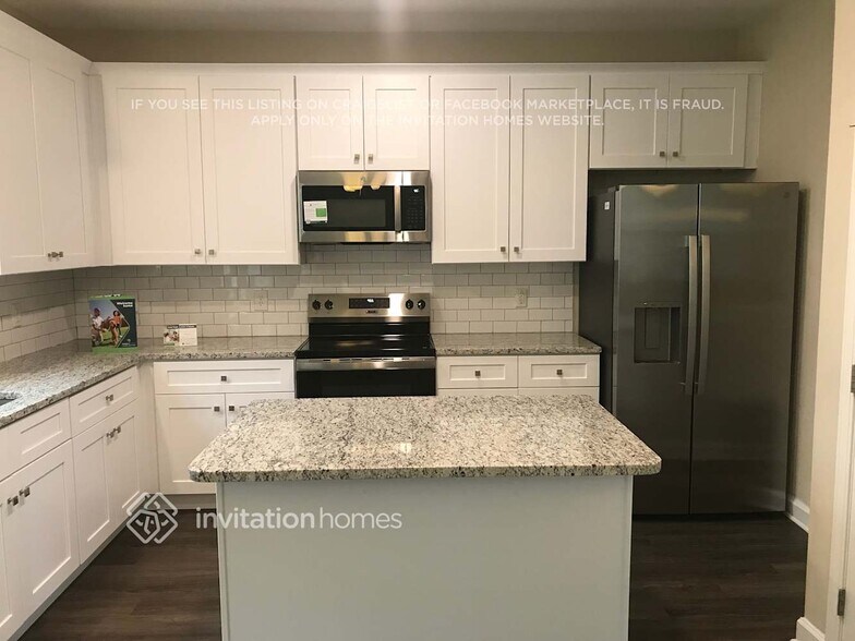 Building Photo - 20 W Smoketree Ct