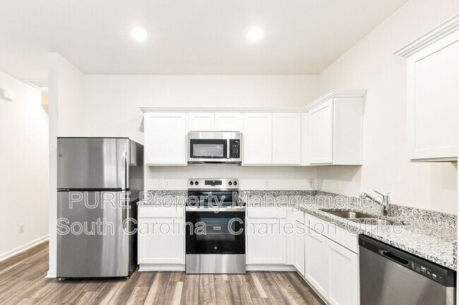Building Photo - 1305 Scarlett Maple St