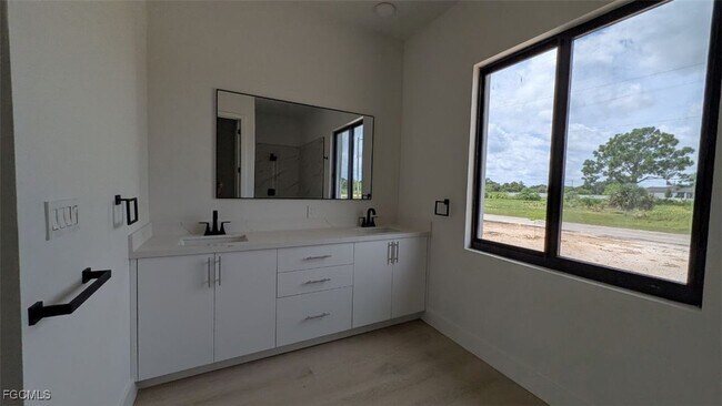 Building Photo - 9054 Lamkin Cir