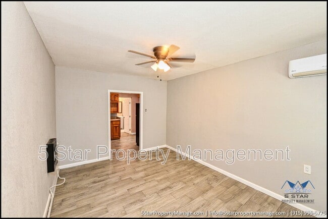 Building Photo - 1212 N Laurel St