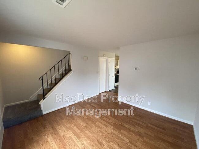 Building Photo - 109 Powhatan Ct