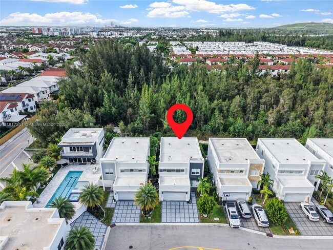 Building Photo - 10373 NW 68th Terrace