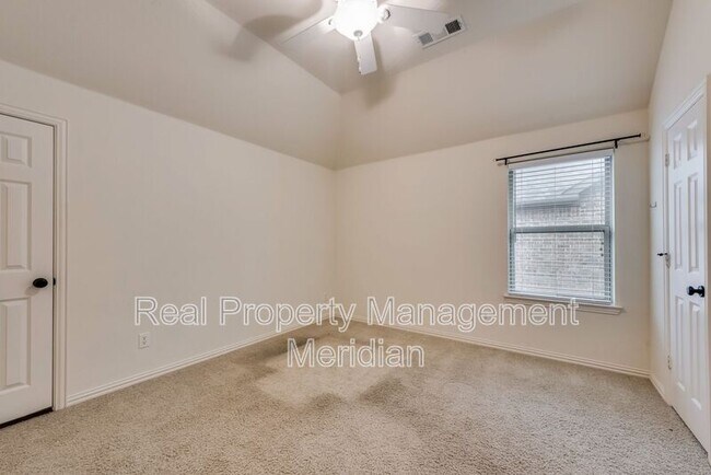 Building Photo - 14900 Foxbriar Ln