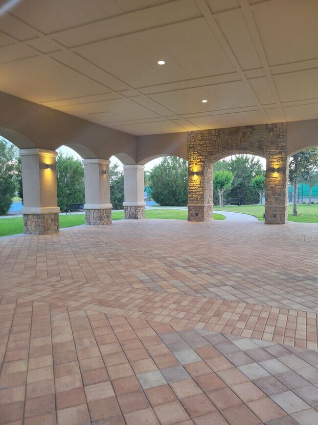 Building Photo - 4 Bedroom House in Eagle Creek, Lake Nona