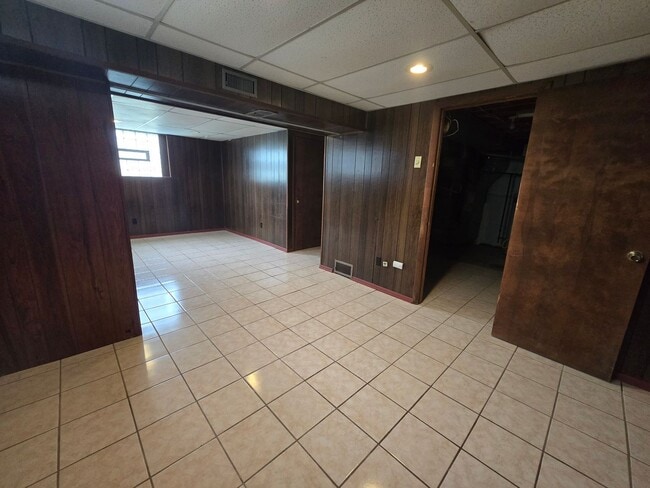 Building Photo - 3 Bedroom Split Entry - Gateway School District