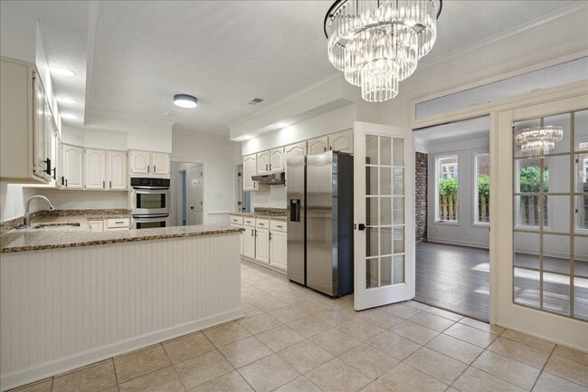 Building Photo - 7215 Plantation Cir