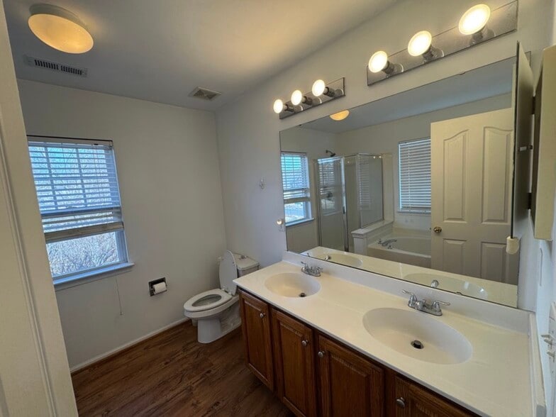Primary Bathroom 2nd Floor - 9920 Forest Run Ln
