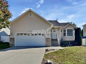 Building Photo - 1526 N 250 W