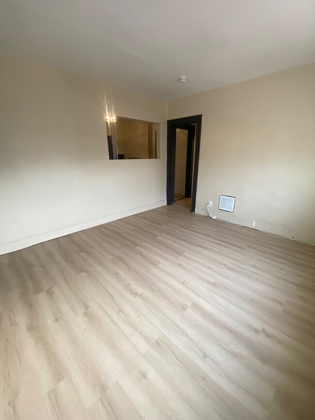 Building Photo - 4301 Potomac St