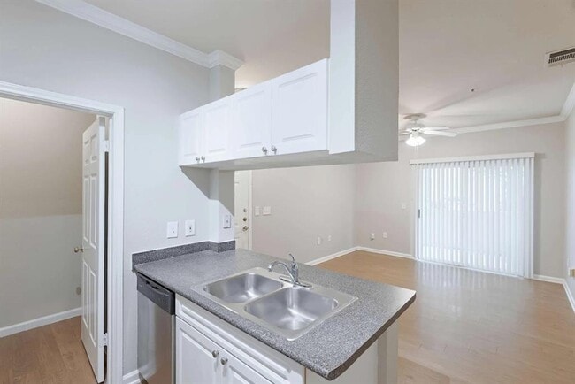 Building Photo - 10505 S I-35 Frontage Rd