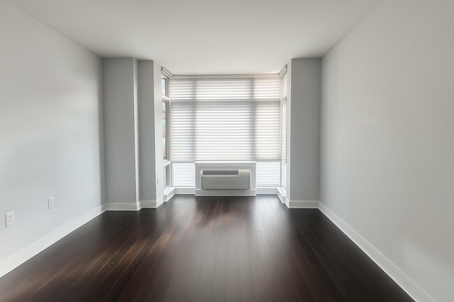 Building Photo - 1450 Washington St