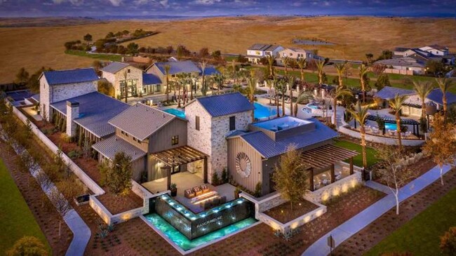 Building Photo - Tesoro Viejo Home- this is home and the community is unlike anything you've experienced before!