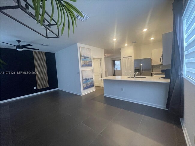 Building Photo - 16220 SW 288th Terrace