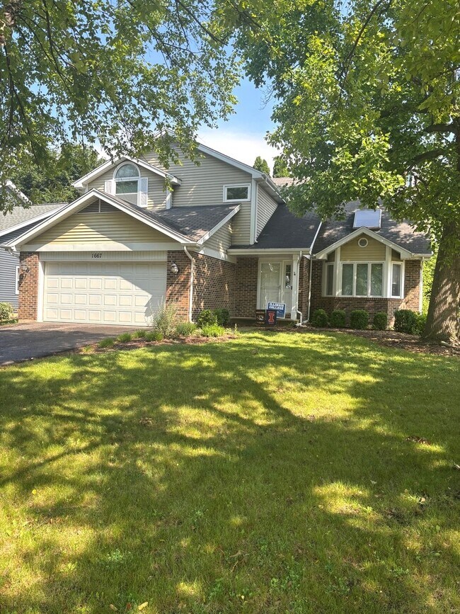Primary Photo - 1667 Hinterlong Ln