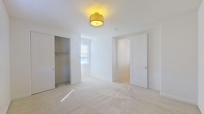 Building Photo - Los Carneros townhouse 3 Bed / 2.5 Bath – ...