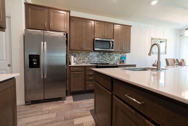 Building Photo - 8217 Cadre Noir Rd