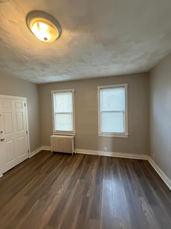 Building Photo - 127 Liverpool Ave