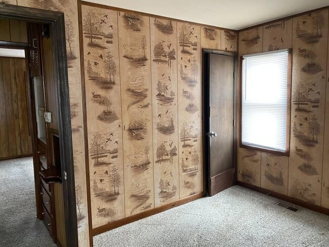 Building Photo - 4016 Mallard Dr