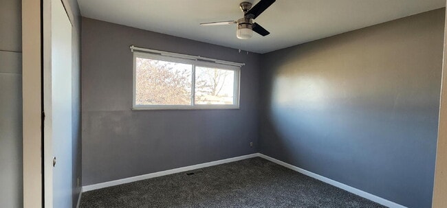 Building Photo - 956 Altavia Dr