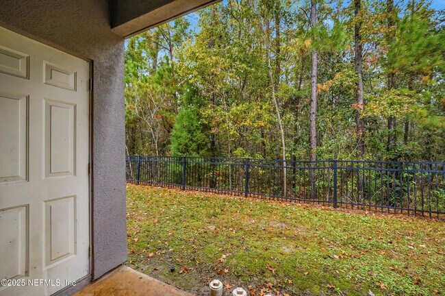 Building Photo - 6081 Maggies Cir