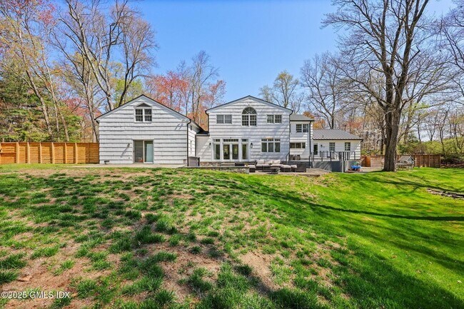 Building Photo - 10 Old Forge Rd