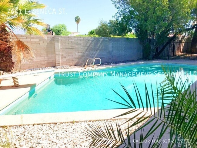 Building Photo - 7641 E Seneca St