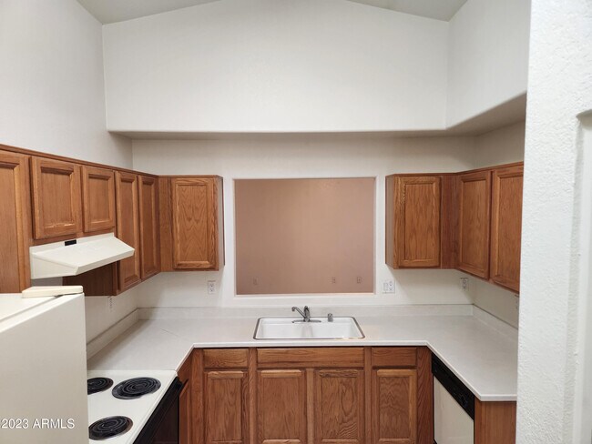 Building Photo - 9211 W Sandra Terrace