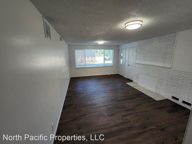 Building Photo - 4 br, 1 bath House - 10811 55th Ave S