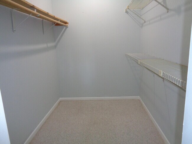 Building Photo - 6328 Longboat Ln W