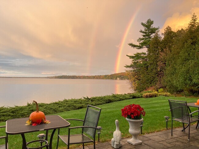 Building Photo - 38 Pebble Beach Rd