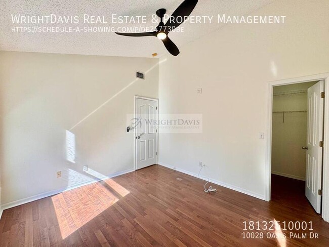 Building Photo - 10028 Oasis Palm Dr