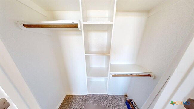 Building Photo - 307 Dober St