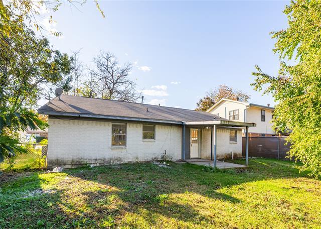 Building Photo - 1932 Mars Dr