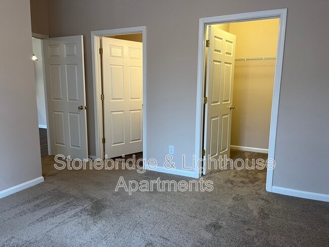 Building Photo - 5209 Lighthouse Cove
