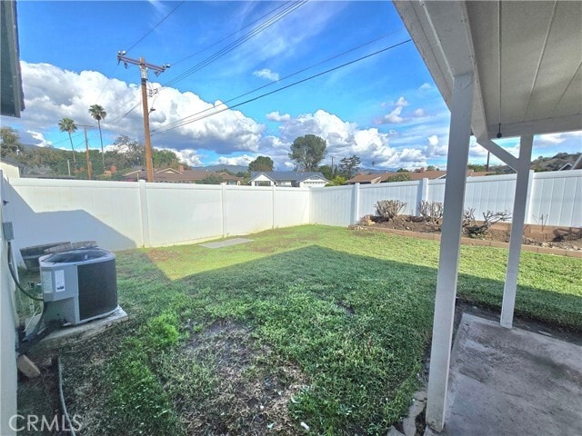 Building Photo - 938 S Fuchsia Ave