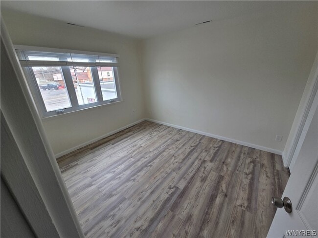 Building Photo - 255 Portage Rd