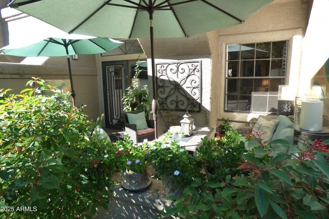 Building Photo - 10017 E Mountain View Rd