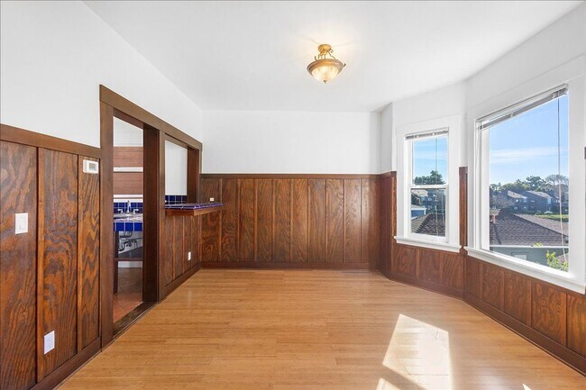 Building Photo - 478 Central Ave