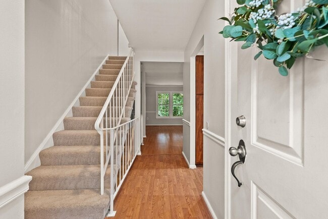 Building Photo - 7918 Pebble Brook Ct